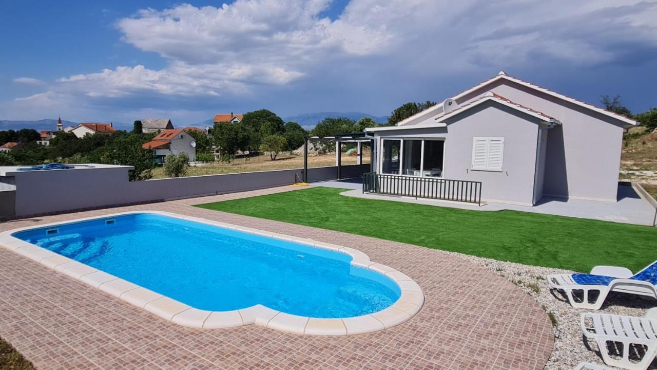 Nane Garden House With Heated Pool Villa Mirca  Luaran gambar
